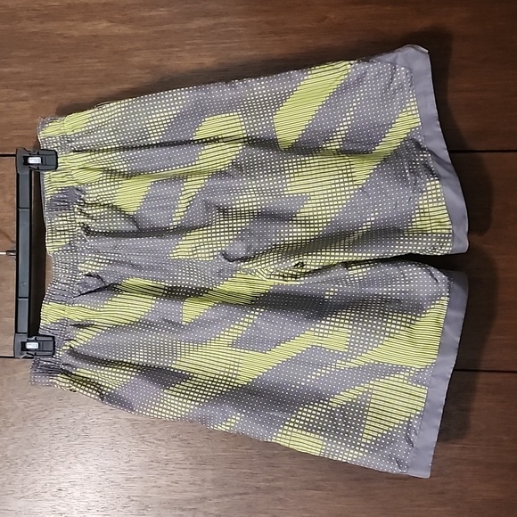 NWT Nike swim short size L - Picture 4 of 6
